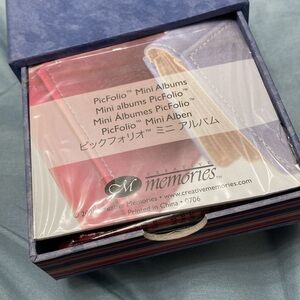 Mini photo albums for wallet sized photos